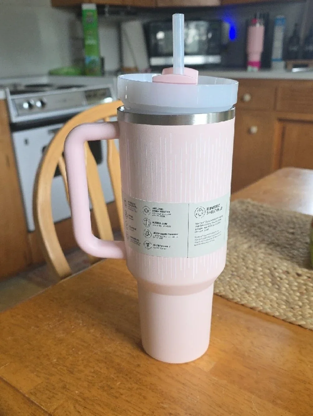 Stanley Pink Quencher H2.0 Tumbler with Handle and Straw - Picture 3 of 3